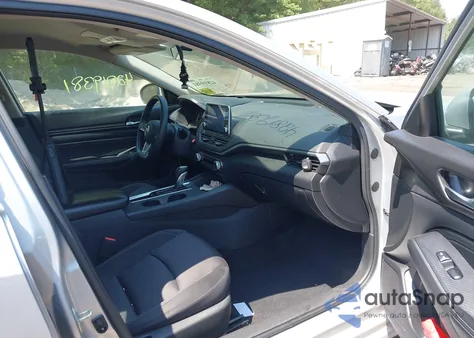 2019 Nissan Altima 2.5 S z USA, uszkodzony, nr VIN 1N4BL4BV2KC216424